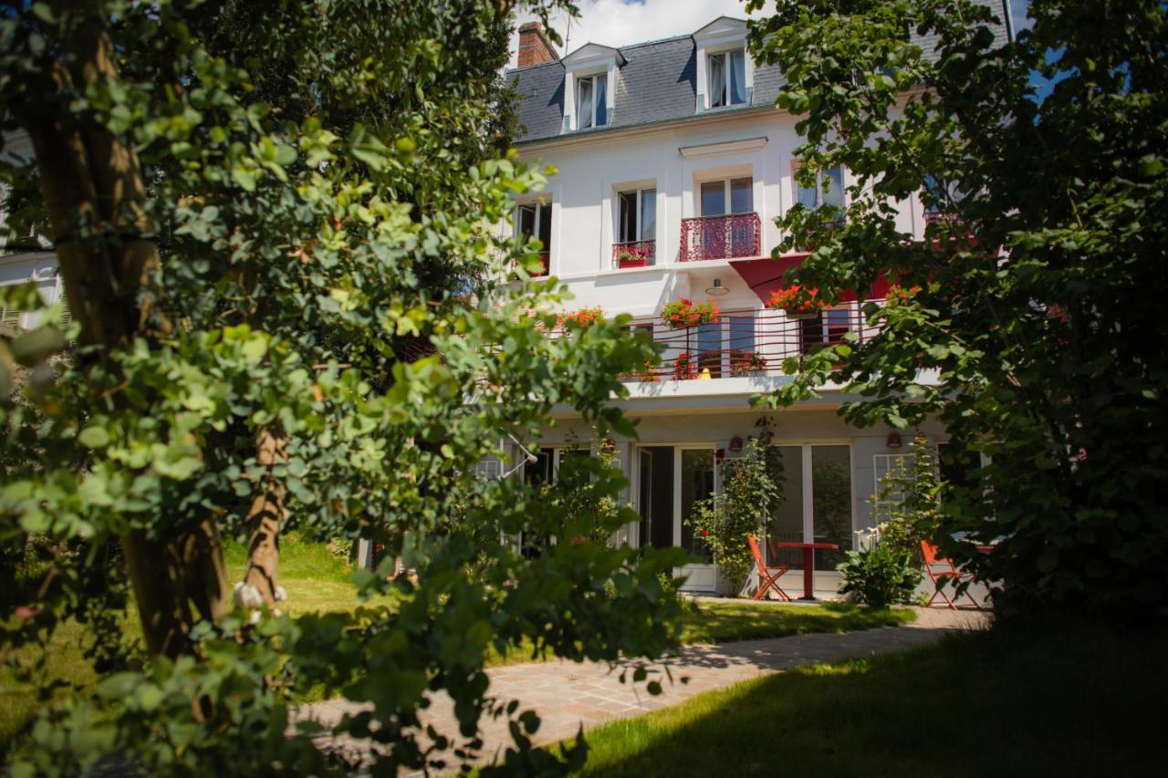 Hotel Le Jardin Des Toiles Triel-sur-Seine Exteriér fotografie
